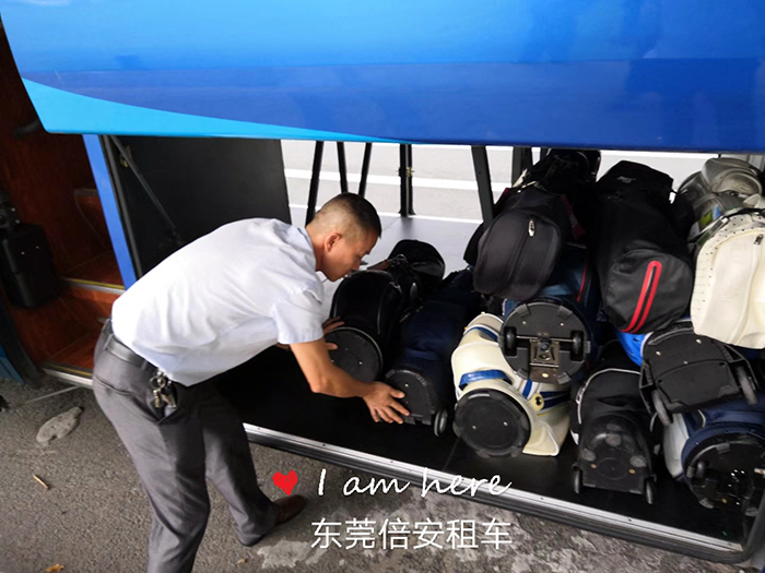 53座大巴車(chē) (3).jpg